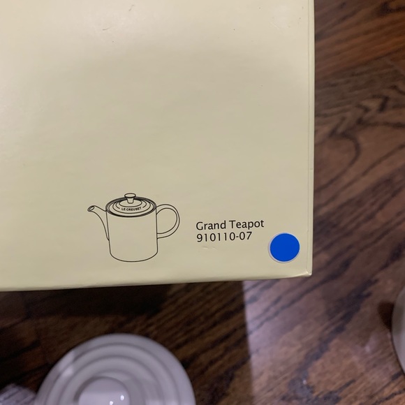 Sale!! New Le Creuset Blue Peacock Grand Teapot - Picture 5 of 5